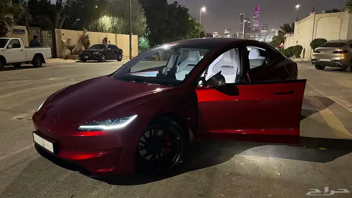 2024 تسلا مودل 3 برفورمنس   Tesla Model 3 Performance 12