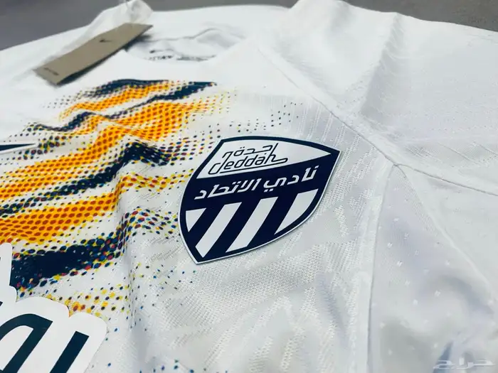 التيشيرتات الجديدة لدوري روشن 2024 (فئة اللاعبين الاصلية) 25