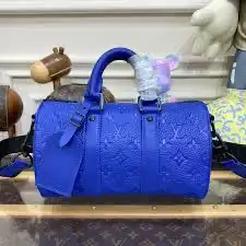 شنط يد رجاليه 8