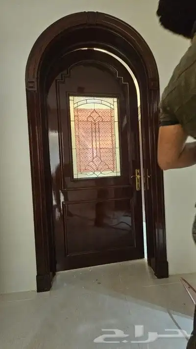صباغ ابواب خشبيه ونجار ابواب 3