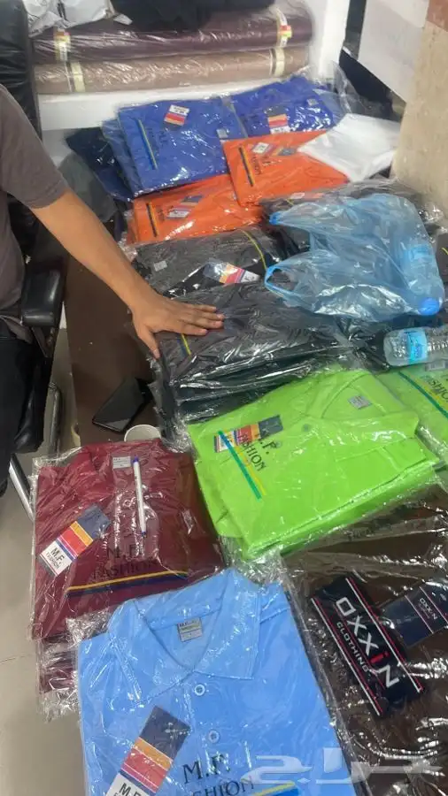 مطلوب مصمم ع مكينه تطريز 42