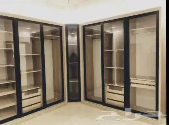 تفصيل وتصميم خزائن ملابس وغرف نوم 0