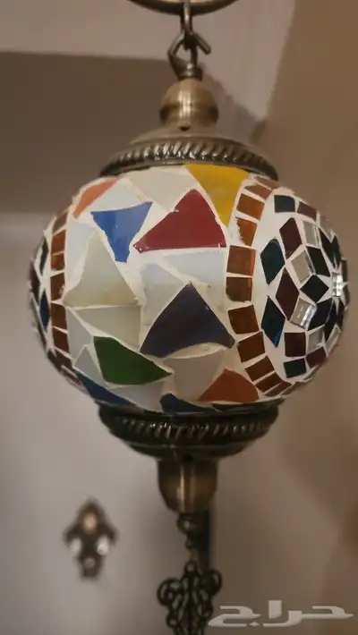 ثريا ومصابيح 1