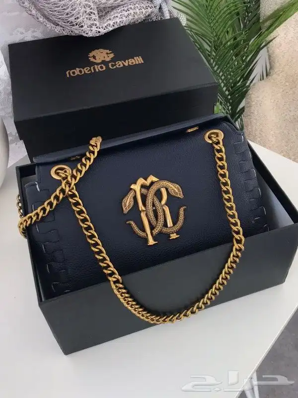 اكسسوارت نسائيه ورجاليه ماركا متنوعه بافضل اسعار وشنط ماركه 12