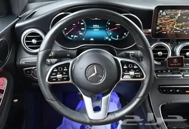 مرسيدس GLC300 موديل 2020 17
