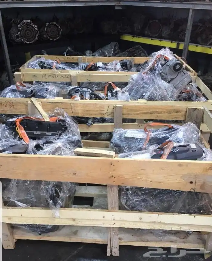 يوجد قطع لنيسان مكسيما 2008مستخدمه وارد اليابان 0