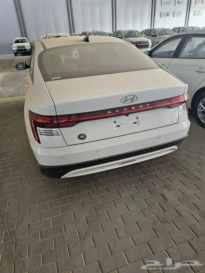 اكسنت فليت موديل 2025 3