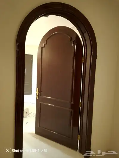 صباغ ابواب خشبيه ونجار ابواب 1
