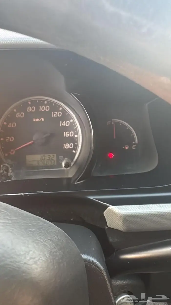 للبيع باص تويوتا ثلاجه 4