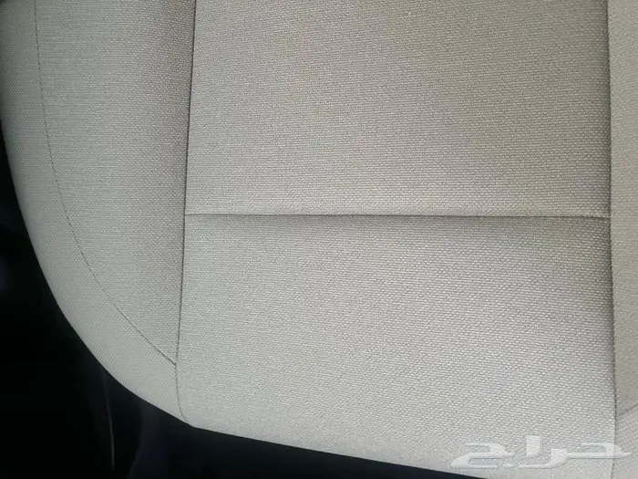 تويوتا كامري LE بنزين 2025 رمادي 6