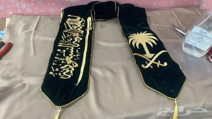 مطلوب مصمم ع مكينه تطريز 83