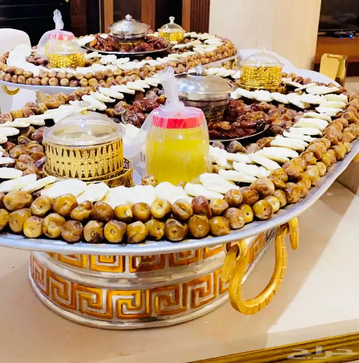 صواني تمر ومضير وسمن 1