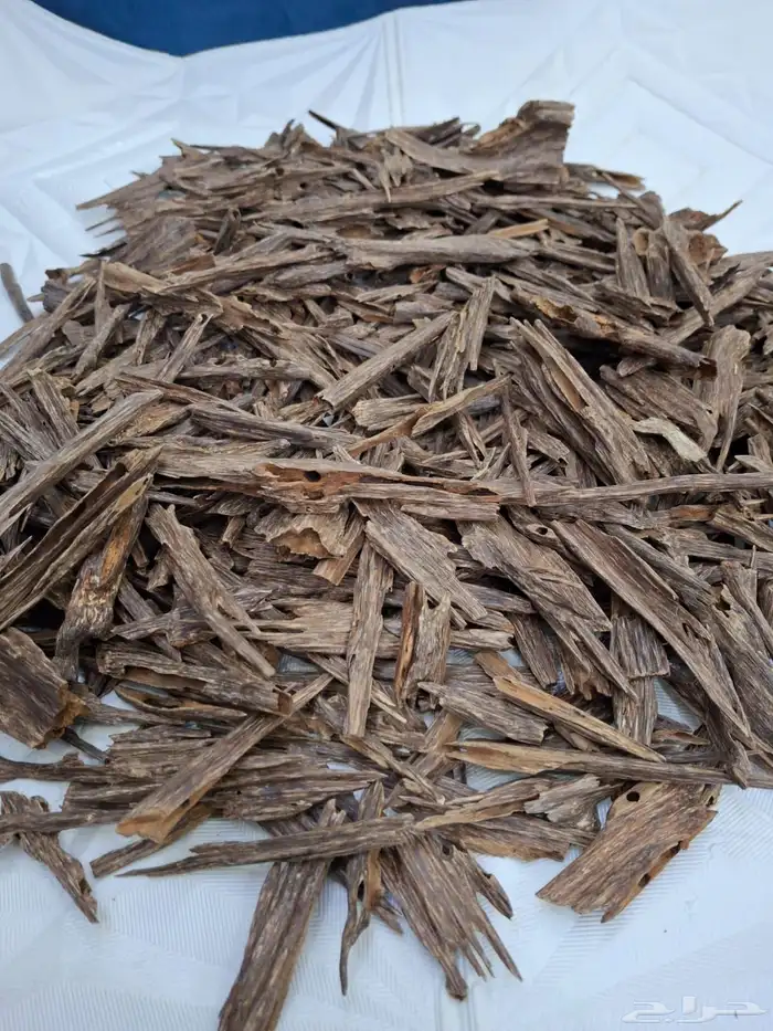 دهن عود سيوفي المعتق القديم   عوده   بخور دوسري 9