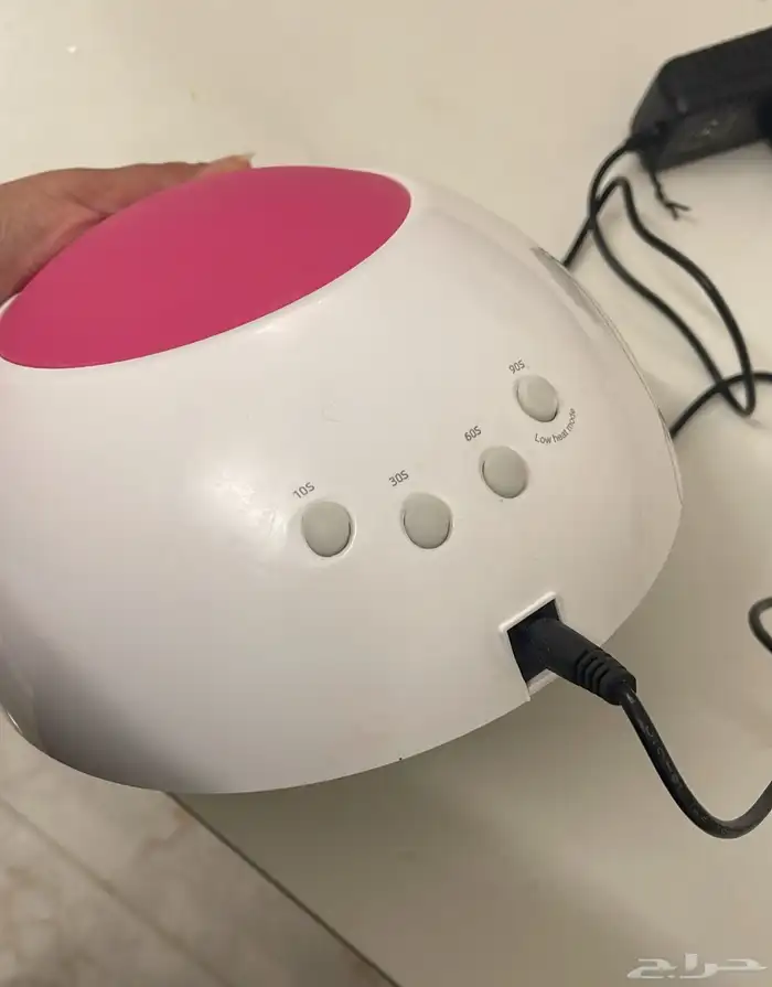 ادوات اظافر مبرد واشعه فوق البنفسجية و الاومبري واسيتون 1