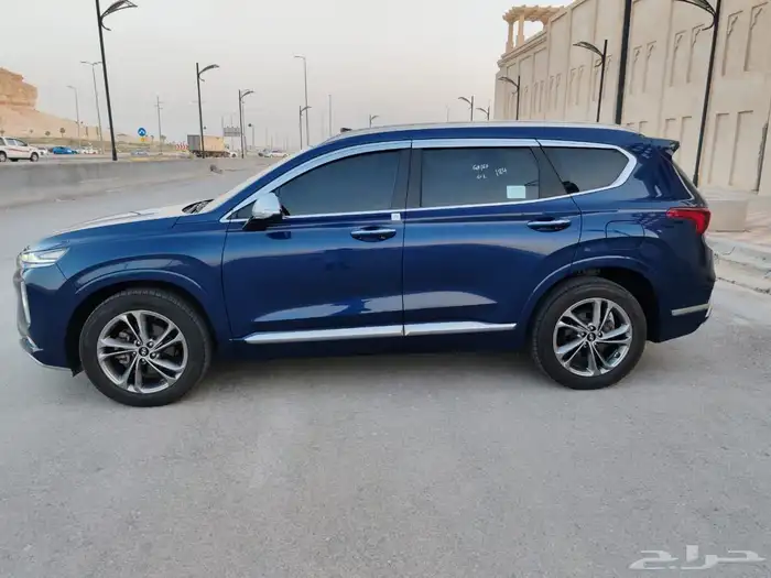 تم بيع سنتافي 2019 بنزين 8