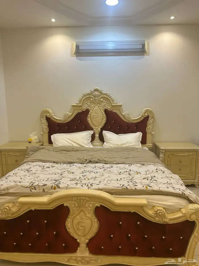 غرفة نوم وطقم كنب 4