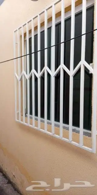 باب حديد شباك مزله ساوتر المنيوم 6