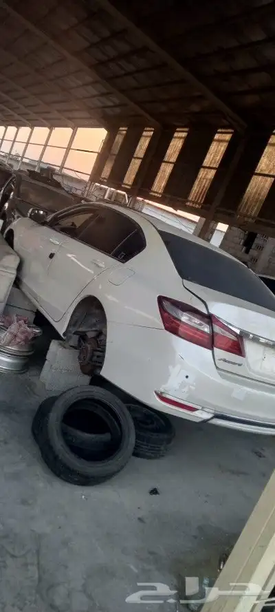 هوندا اكورد 2015 مصدوم قطع غيار تشليح 2