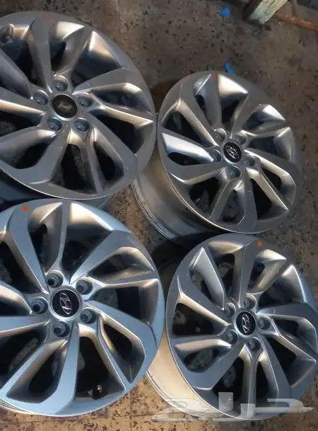 جنوط توسان موديل 2017مقاس17 اصلي وكاله 1