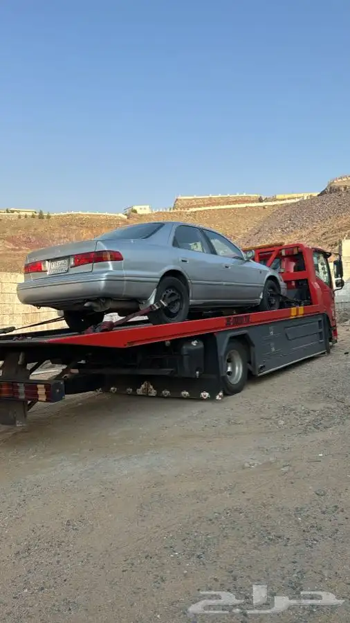 سطحه للشحن السيارات 0