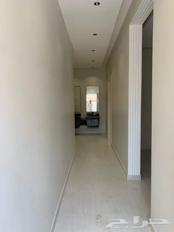 شقق للبيع ارواف علويه وسفليه في حي السويس 2