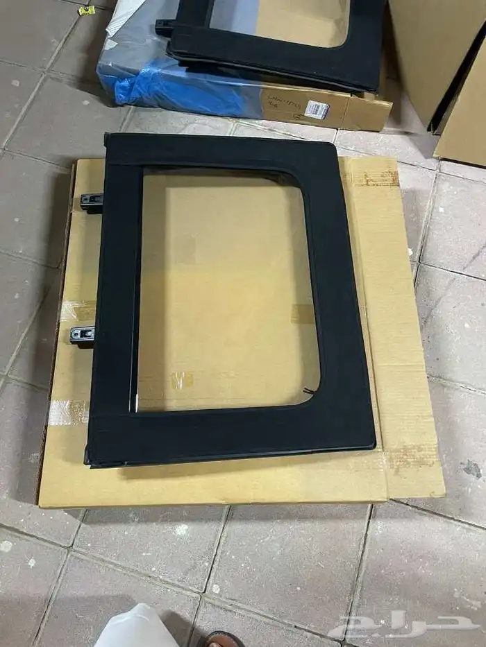 ابواب هاف دوور رانجلر جي ال و جلاديتور 8