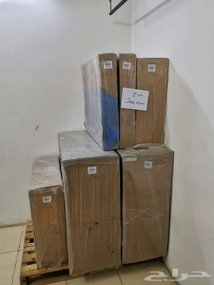 ابواب هاف دوور رانجلر جي ال و جلاديتور 1