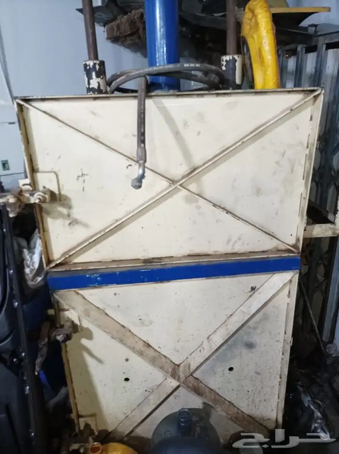 للبيع مكبسين ورق وبلاستيك مع مكينه خارجيه قويه 3