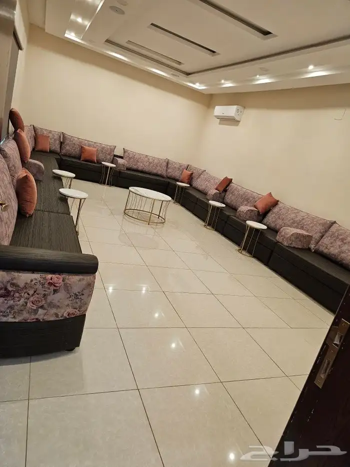 شاليه مبيت داخل الرس طريق الجريف 8