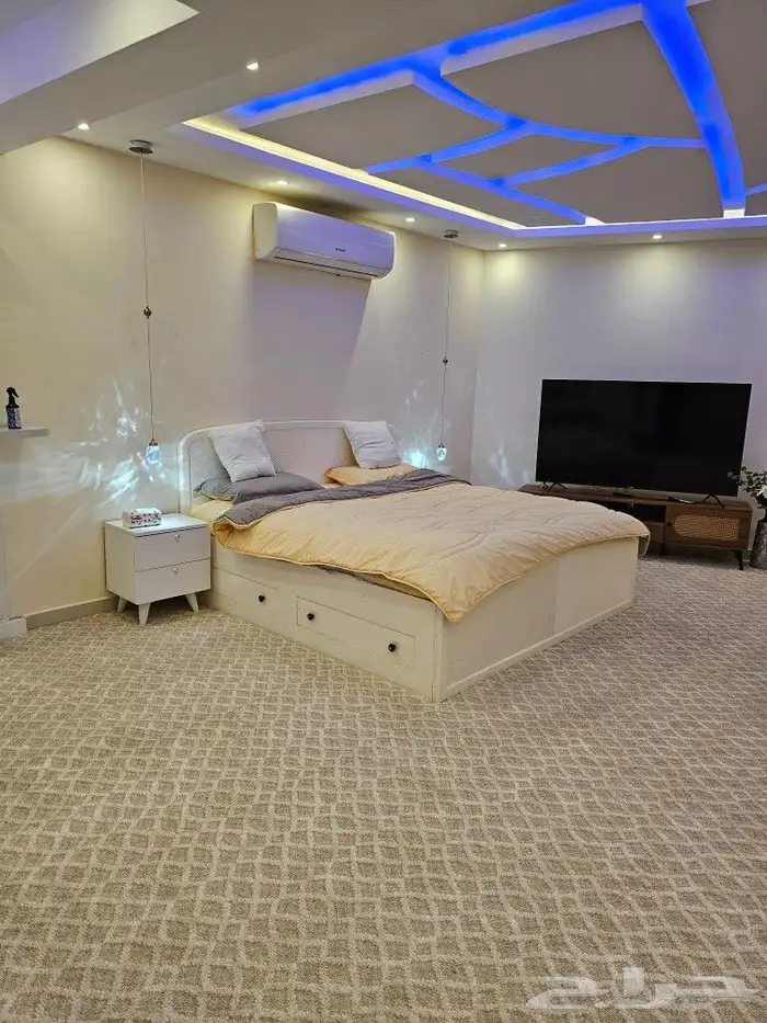 شاليه مبيت داخل الرس طريق الجريف 4