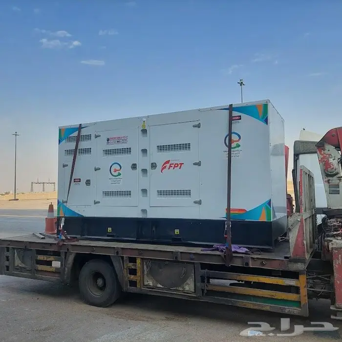 إيجار جميع أنواع مولدات كهرباء والتاور لايت  أعمدة الاناره 7
