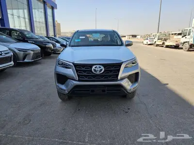 تويوتا فورشنر 4x2 موديل 2024 بنزين 0