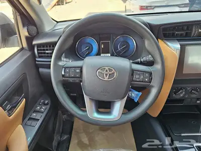تويوتا فورشنر 4x2 موديل 2024 بنزين 19