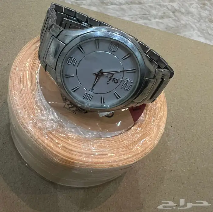 ساعه رجاليه جديده ب 0