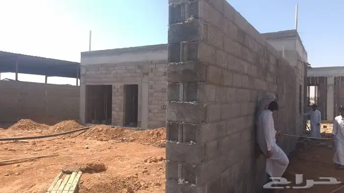 مباني تراث حجر وطين وسقواف وترميمت البيوت القديمه وتليوست 0