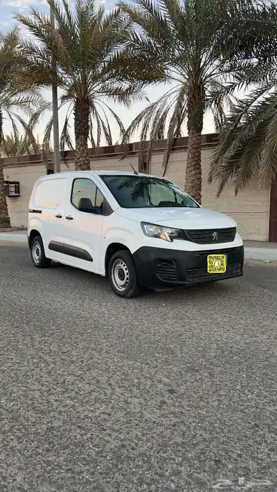فان بيجو بارتنر 2022 2