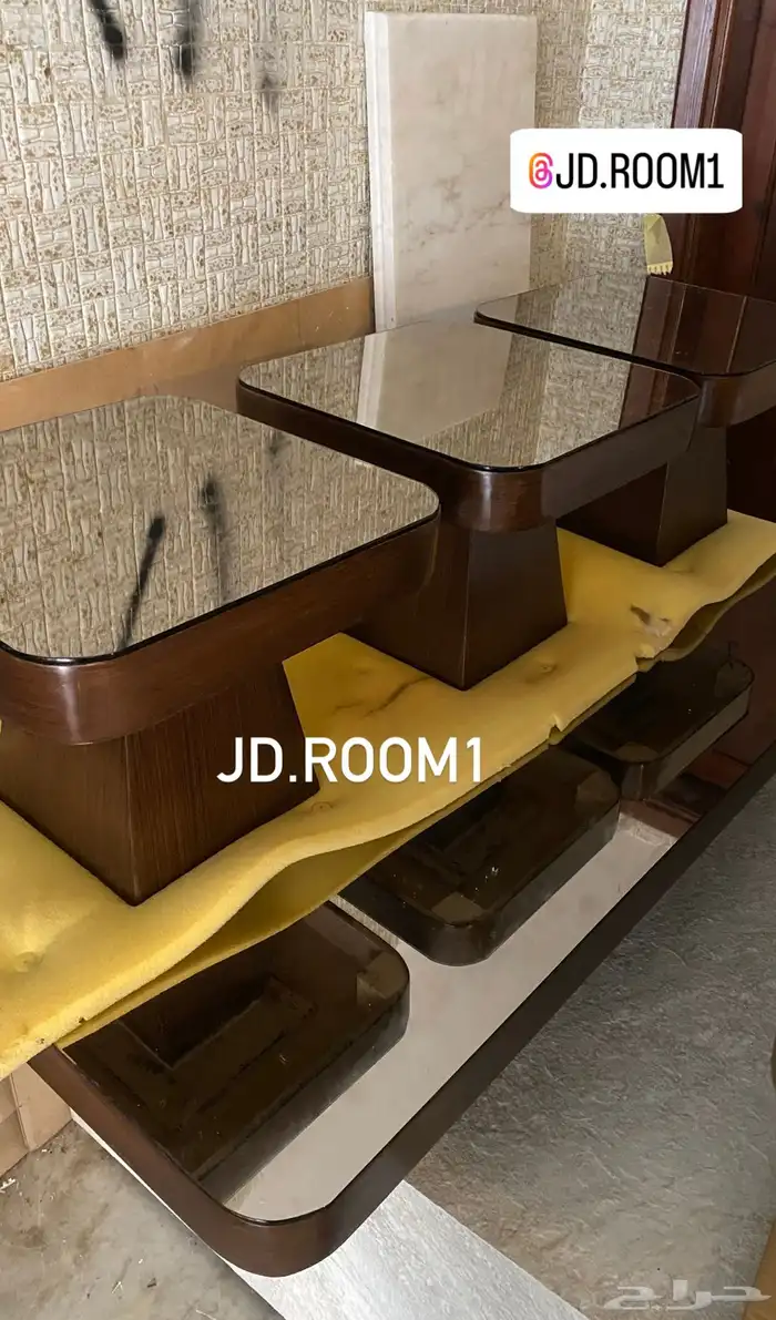 طاولات بديل الحجر 73