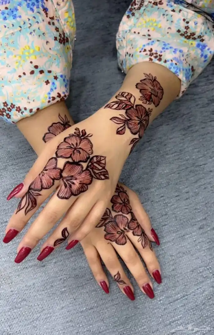 نقش حنا وصبغه اسود ورسومات حسب الطلب للكبار والصغار 1