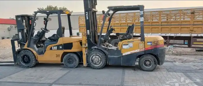 تأجير رافعات شوكيه فوركلفت 5