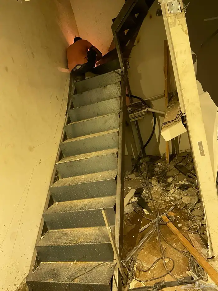 أعمال الحدادة الكريتال هناجر ومظلات وسواتر وتأسيس مصاعد 27