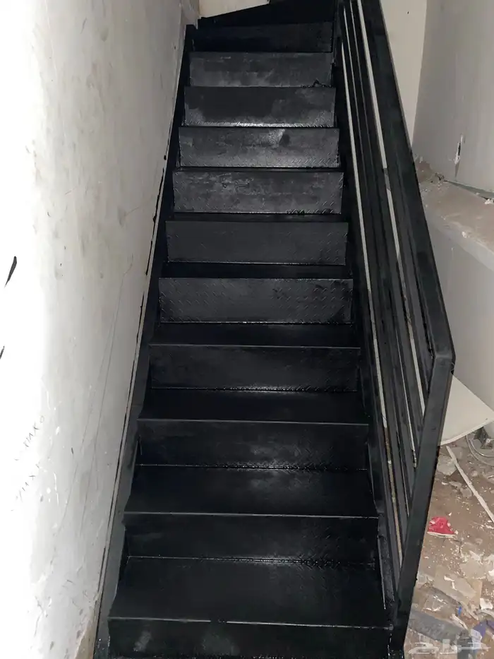 أعمال الحدادة الكريتال هناجر ومظلات وسواتر وتأسيس مصاعد 31