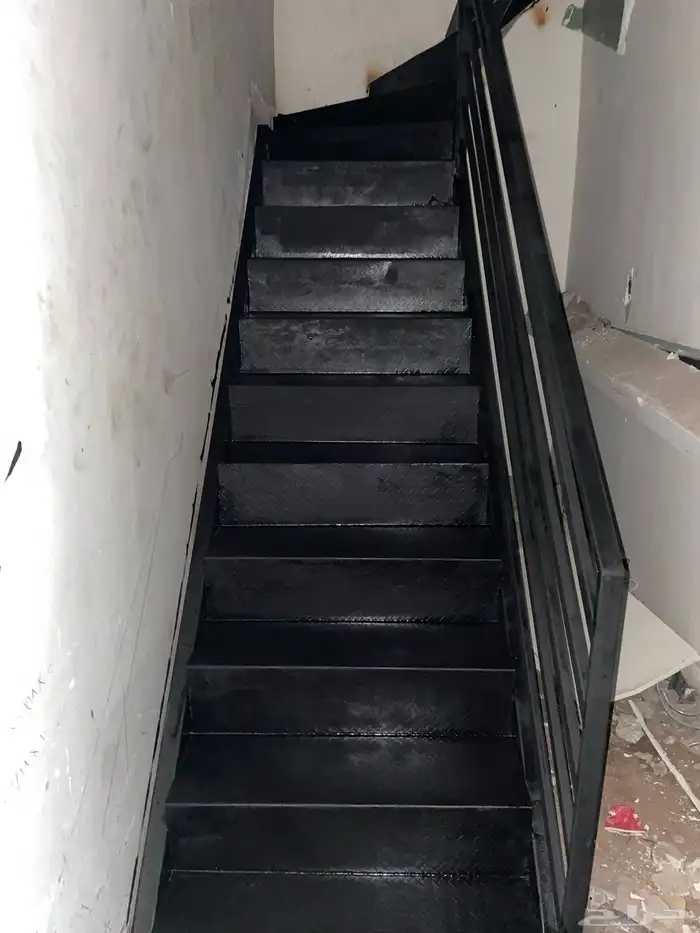 أعمال الحدادة الكريتال هناجر ومظلات وسواتر وتأسيس مصاعد 32