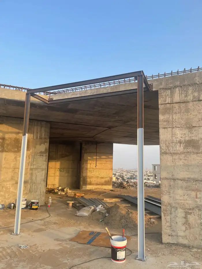 أعمال الحدادة الكريتال هناجر ومظلات وسواتر وتأسيس مصاعد 70