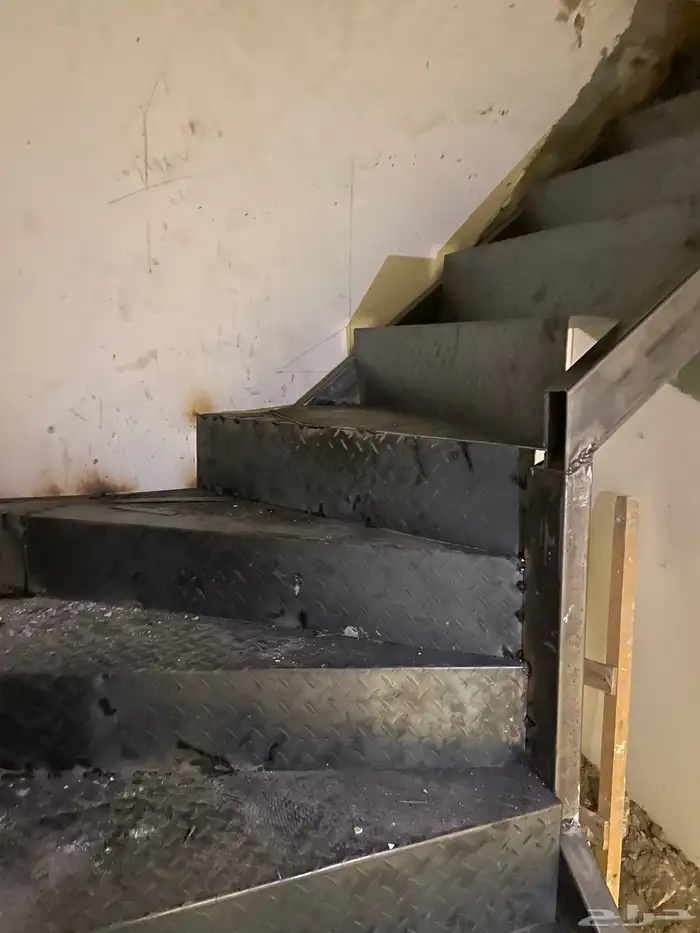 أعمال الحدادة الكريتال هناجر ومظلات وسواتر وتأسيس مصاعد 29