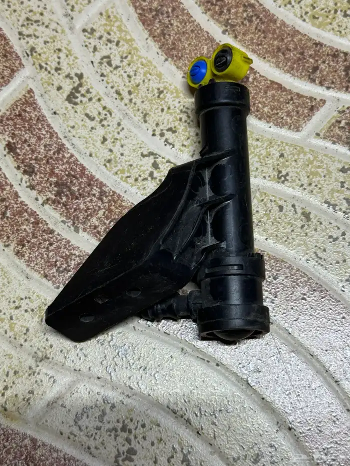 قطع جينسس G80 موديل 2015-2019 30