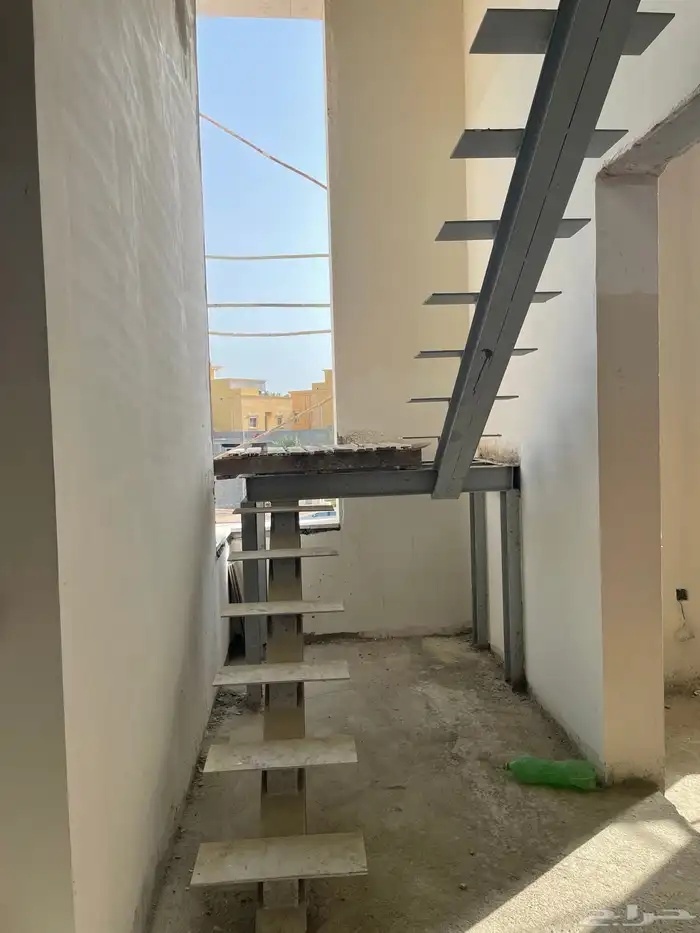 أعمال الحدادة الكريتال هناجر ومظلات وسواتر وتأسيس مصاعد 10