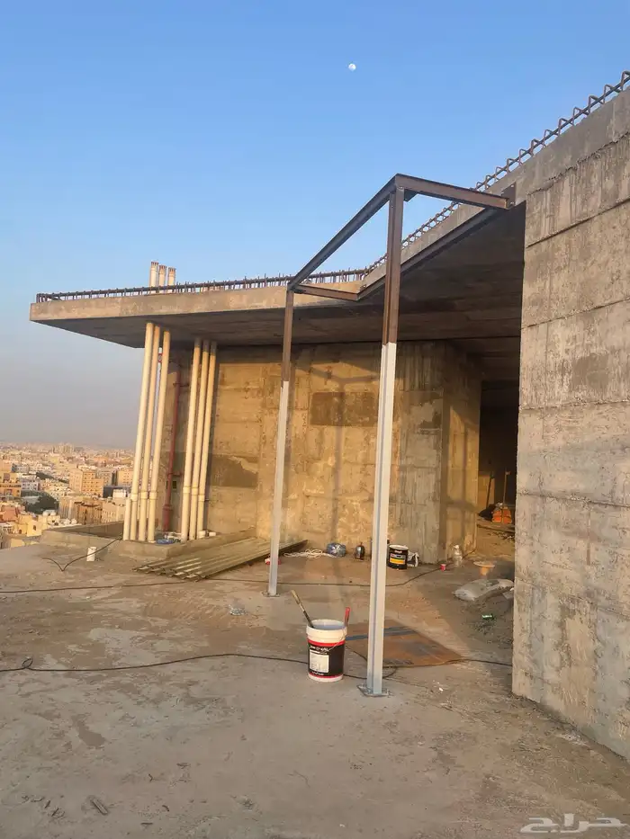 أعمال الحدادة الكريتال هناجر ومظلات وسواتر وتأسيس مصاعد 65