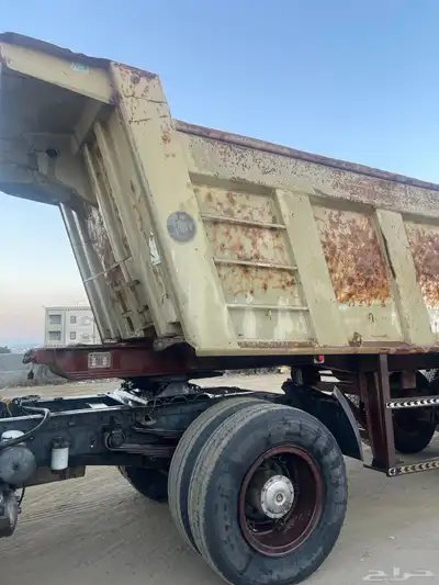لبيع صندوق تريله الجعثين 27 متر 3