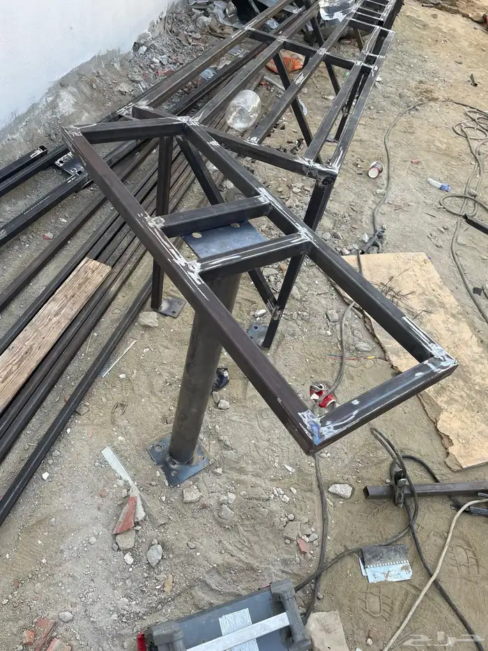 أعمال الحدادة الكريتال هناجر ومظلات وسواتر وتأسيس مصاعد 47