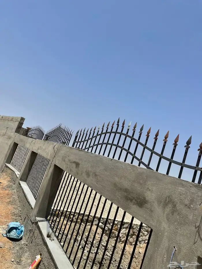 أعمال الحدادة الكريتال هناجر ومظلات وسواتر وتأسيس مصاعد 39